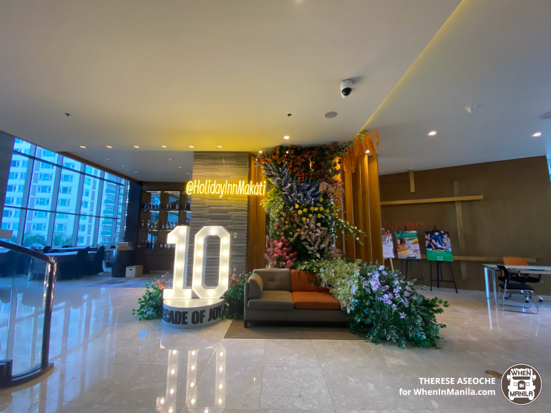 holiday inn makati lobby