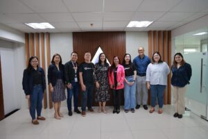 Mayor Joy Belmonte with EdukSine (Startup QC Finalist)