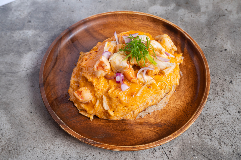 senorita sunae asian kitchen Bangkok Style Crab and Prawn Omelette