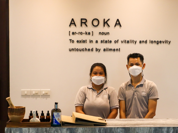 (c) WIM in Thailand | Friendly and professional staff of AROKA Massage!