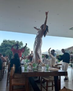 Jennifer Lopez dancing