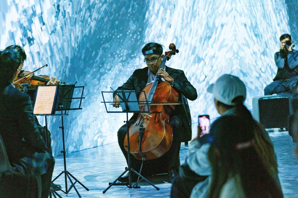 Immerse yourself in Superstrings that illustrates the brain waves of the members of Manila Symphony Orchestra as pieces of art
