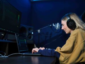 5 Reasons Why Aspiring Musicians and Producers Would Love These Latest Studio Headphones 3 Sennheiser HD 490 PRO studio headphones
