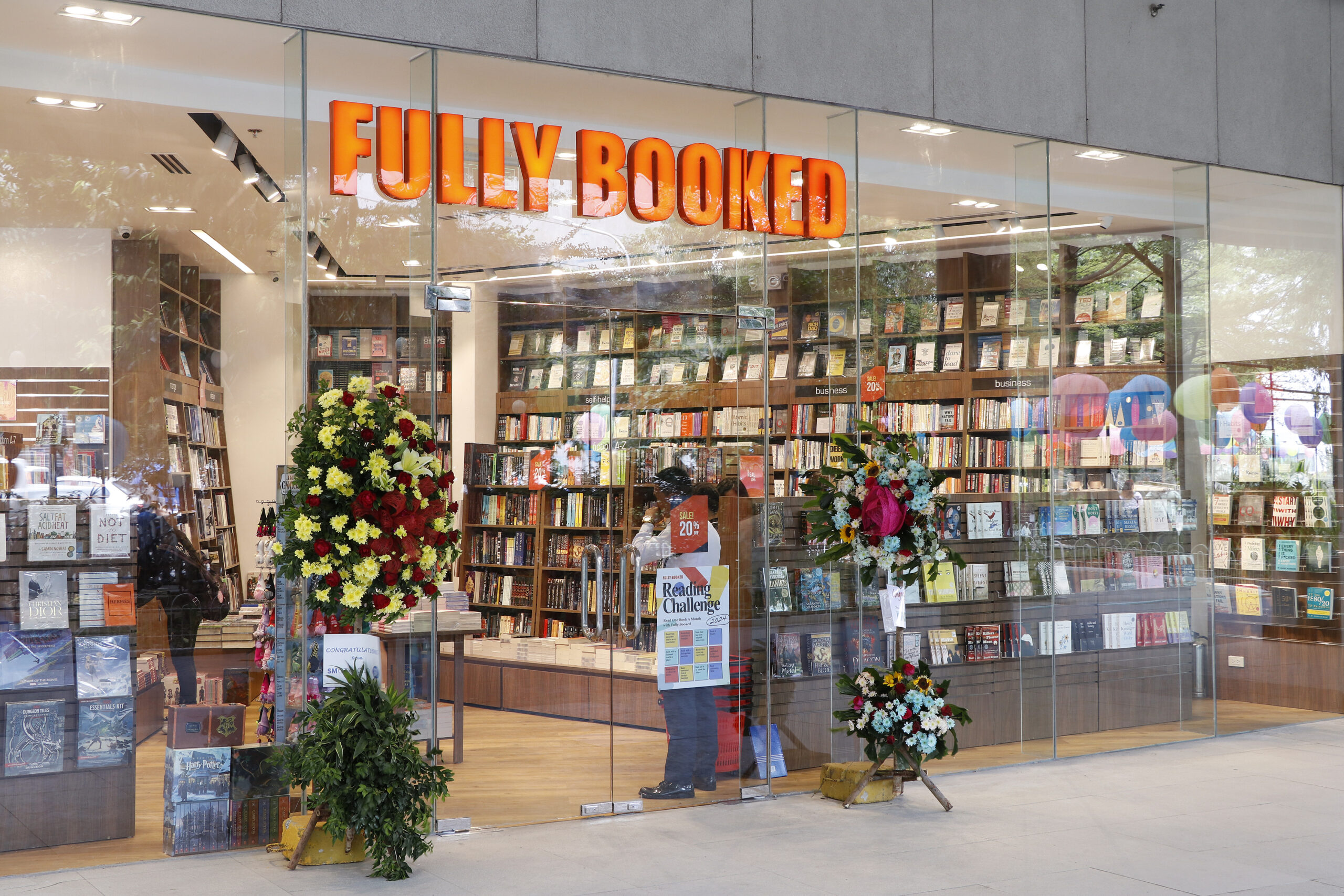 IN PHOTOS: Fully Booked Opens a Bigger Store in Iloilo