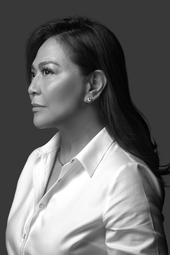 KAREN DAVILA 1