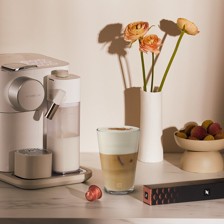 rsz cinnamon nocciola cappuccino over ice
