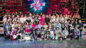 Parokya ni Edgar Musical cast with Jonathan Manalo