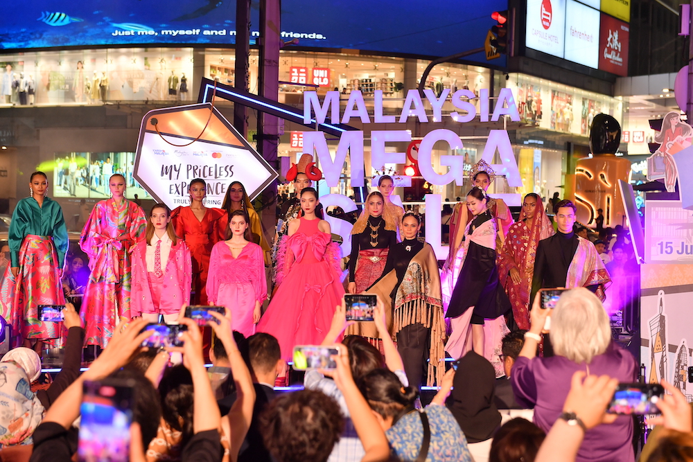 Travel to Malaysia Now and Enjoy Up to 85% Off on Shopping With the Malaysia Mega Sale 2 Travel to Malaysia Now and Enjoy Up to 85% Off on Shopping With the Malaysia Mega Sale
