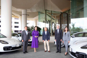 Dusit x Porsche