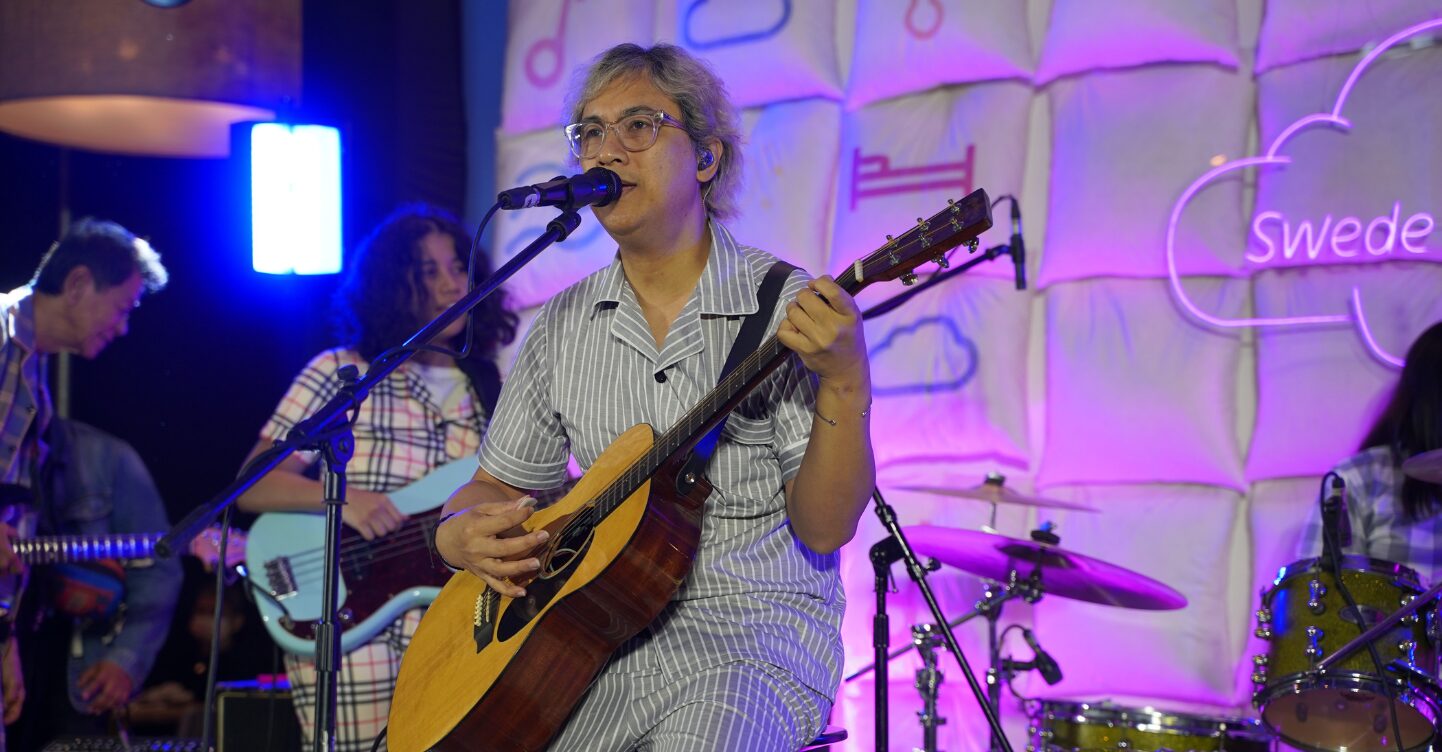 LOOK: Ely Buendia Delivers a Surprise Performance in Pajamas at This Event 1 Copy of Article HeaderFeatured Image Template 31 2