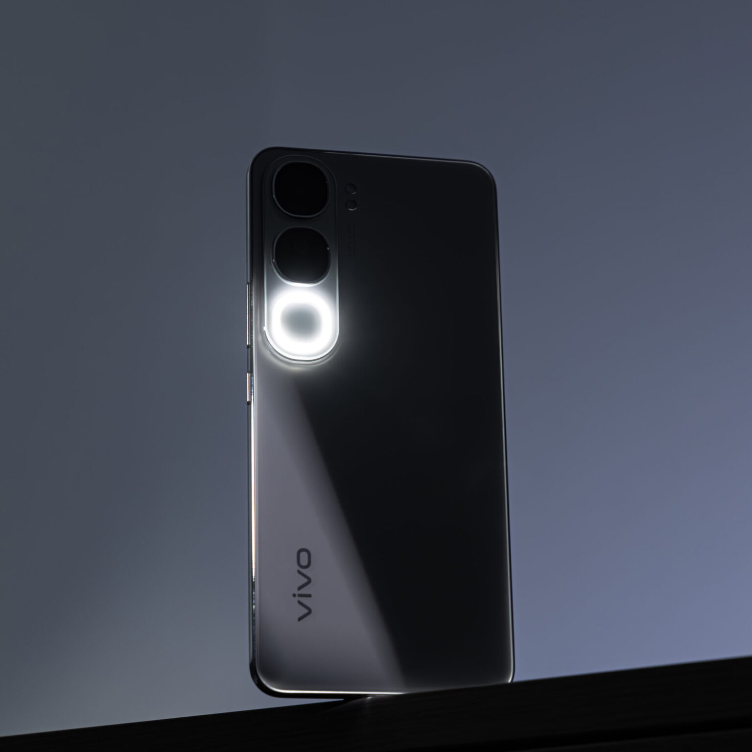 vivo Launches V40 Lite with 5000MAH Battery Covered by 50Month