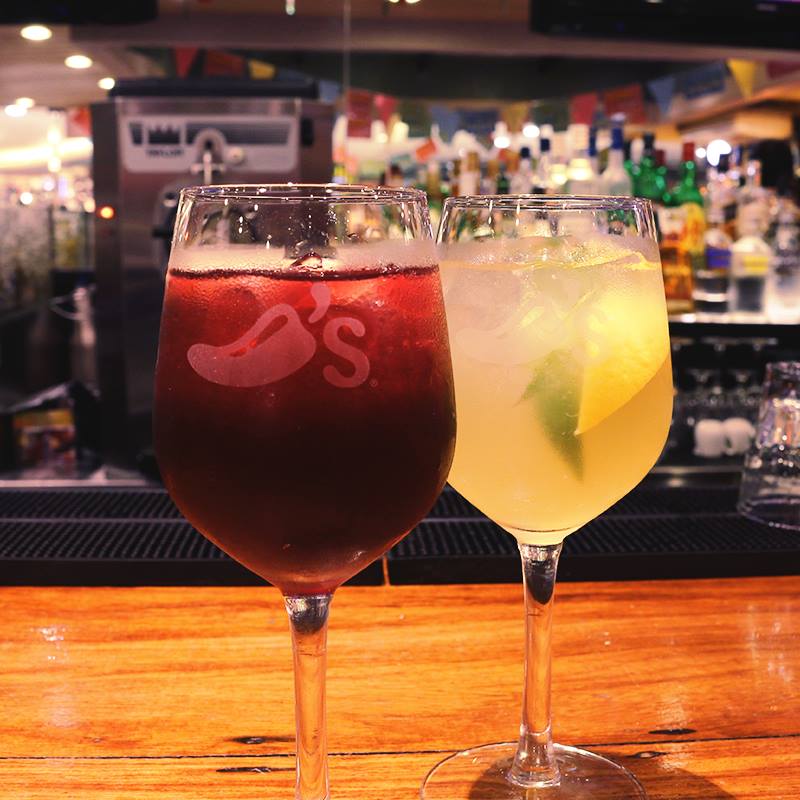 10 Spots to Enjoy a Refreshing Glass of Sangria 1 Chili's