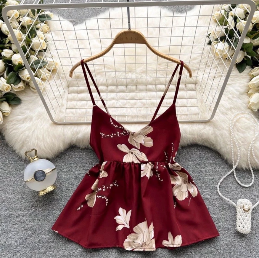 Christmas Outfit Ideas for Women to Look Festive and Fabulous This Holiday Season 8 Christmas outfits ideas