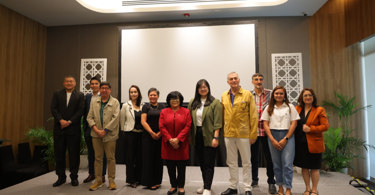 (L-R): SM Supermalls Executive Vice President for Marketing Jonjon San Agustin, BDO 1st Vice President and Head of Strategic Marketing Ivan Pua, Forest Foundation Philippines Executive Director Jose Andres Canivel, World Wide Fund for Nature - Philippines Head of Resource Generation Cloda Urquico, Zoological Society of London - Philippines Country Director Edwina Garchitorena, DENR Secretary Maria Antonia “Toni” Yulo Loyzaga, SM Supermalls Assistant Vice President for Special Events and Tenant Marketing Hanna Carinna Sy, D’Aboville Foundation President Hubert D’Aboville, D’Aboville Foundation Program Director Emmanuel Schutz, Philippine Eagle Foundation Conservation Education and Development Manager Khizia Madrona, and SM Supermalls Vice President for Corporate Marketing Grace Magno.