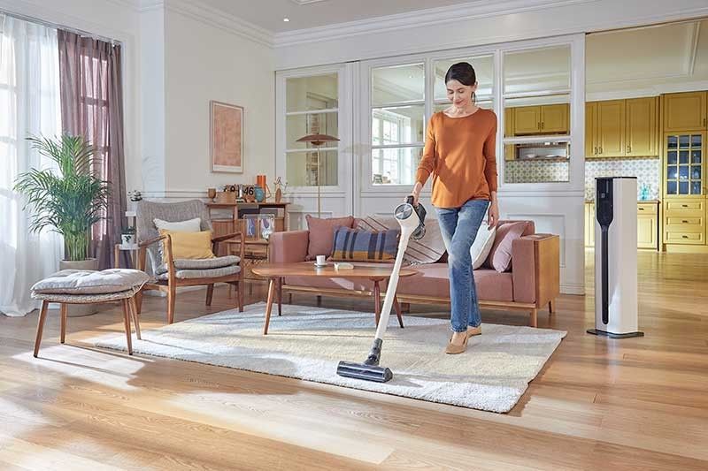 12 Ways to Brighten Your Week and Keep Your Glass Half Full! 7 LG CordZero™ All in One Tower™ Vacuum