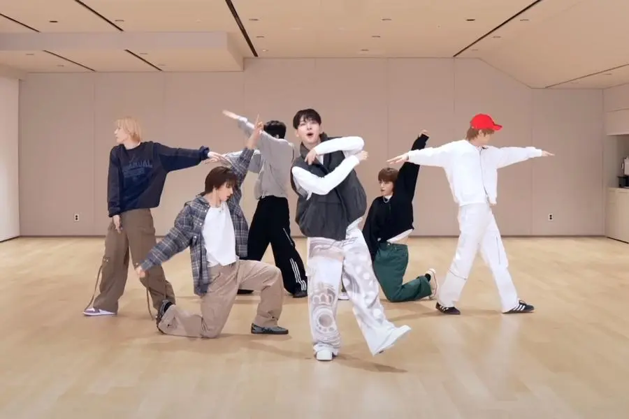 4 Reasons We're Excited to Watch BOYNEXTDOOR Live in Manila This 2025 3 BOYNEXTDOOR Choreography