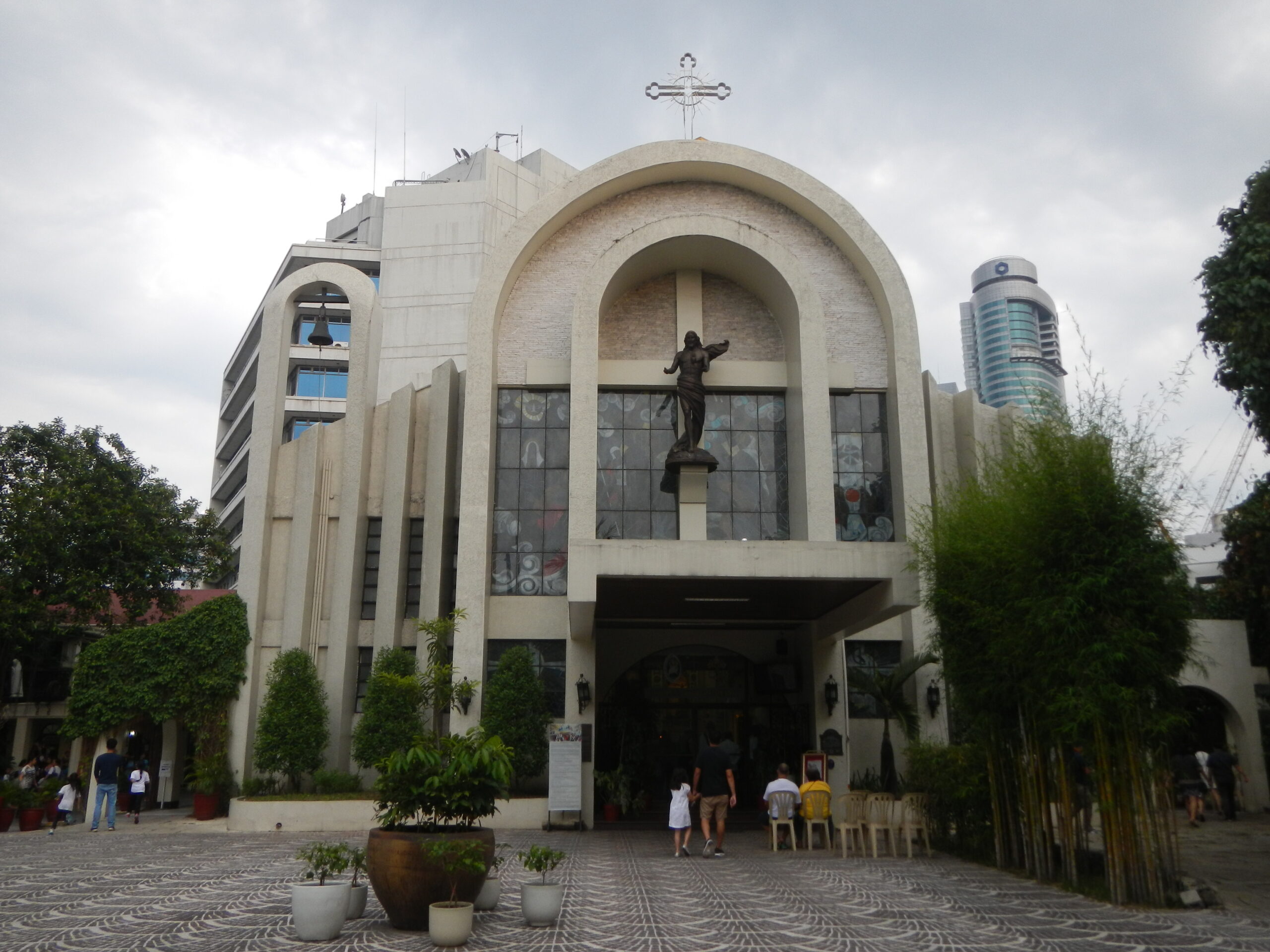 10 Must-Visit Churches in Manila for a Meaningful Visita Iglesia This Holy Week 9 National Shrine of the Sacred Heart