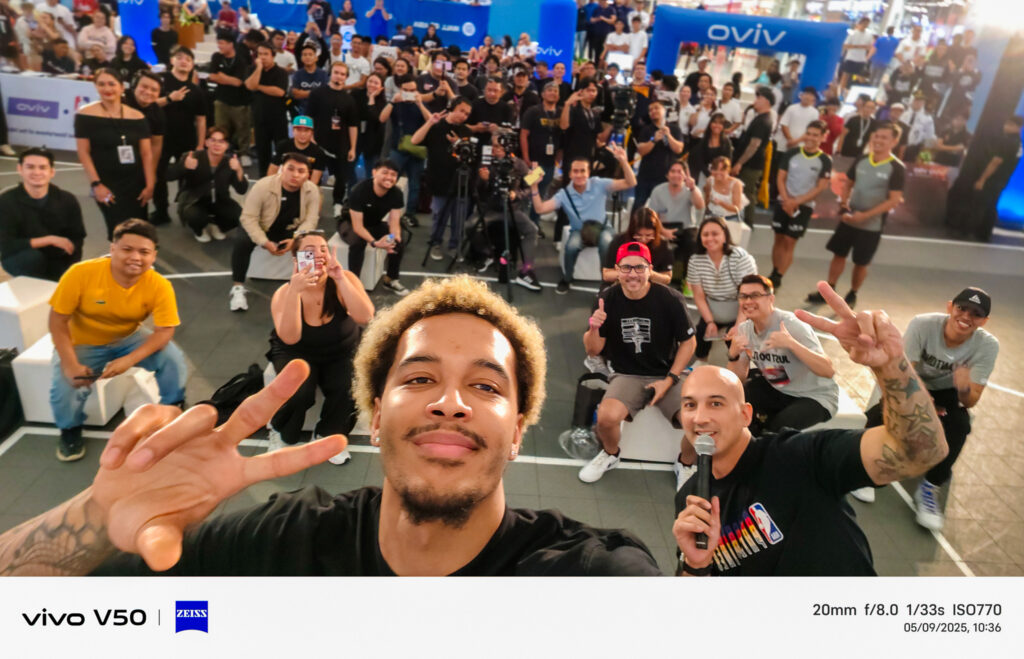 Group Selfie with Jeremy Sochan