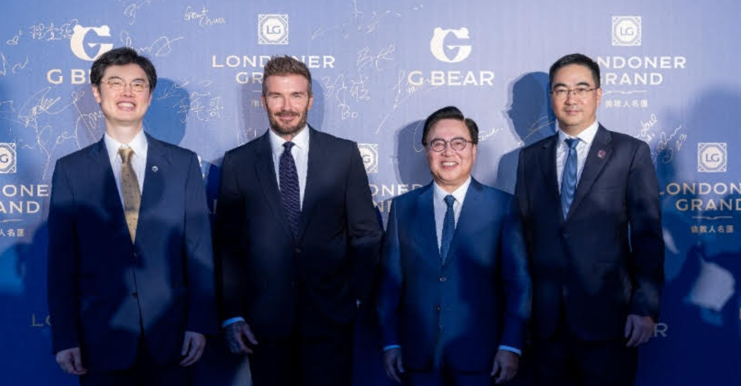 David Beckham Celebrates Official Launch of Londoner Grand 1 (From left to right) Grant Chum, Chief Executive Officer and President, Sands China Ltd.; David Beckham, Sands Global Ambassador; Dr. Wilfred Wong, Executive Vice Chairman, Sands China Ltd. and; Dave Sun, Executive Vice President & Chief Financial Officer, Sands China Ltd.