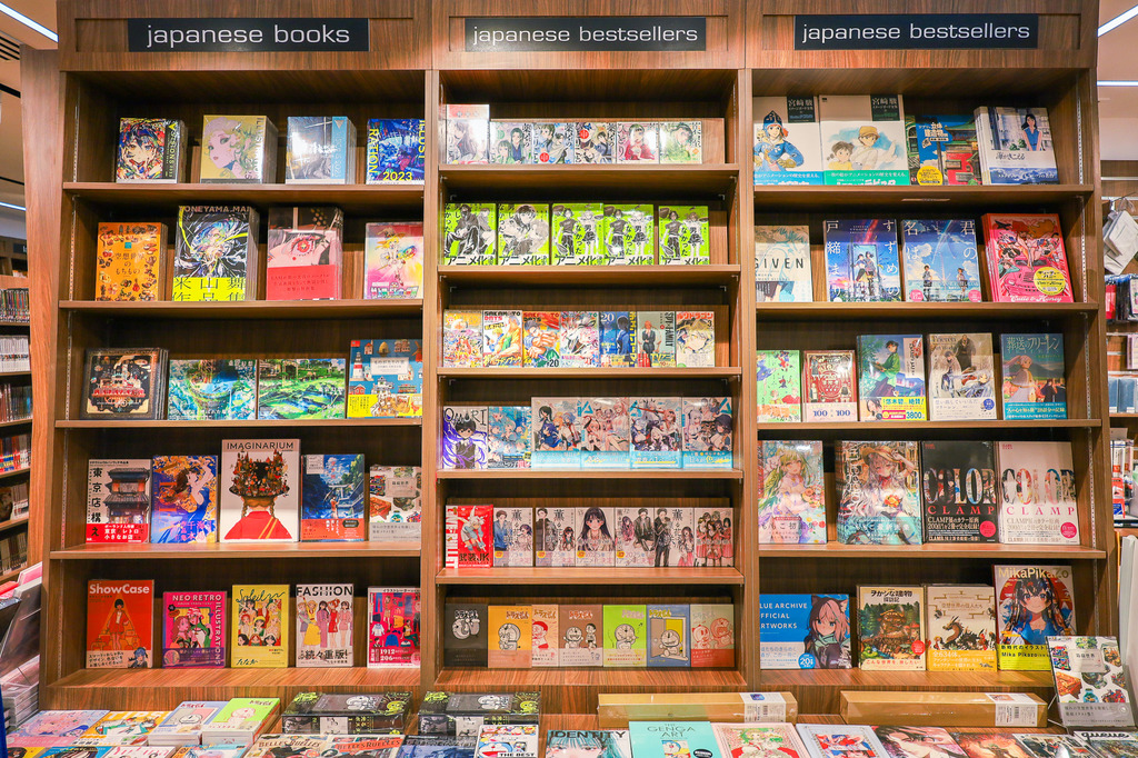 Fully Booked x Kinokuniya Opens Its First Branch in Makati—Here Are All the Details 1 Fully Booked Kinokuniya Glorietta Makati 2