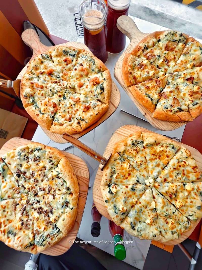 That Creamy Goodness You Love Just Got an Upgrade: Rediscover Shakey’s Creammmy Spinach Pizza