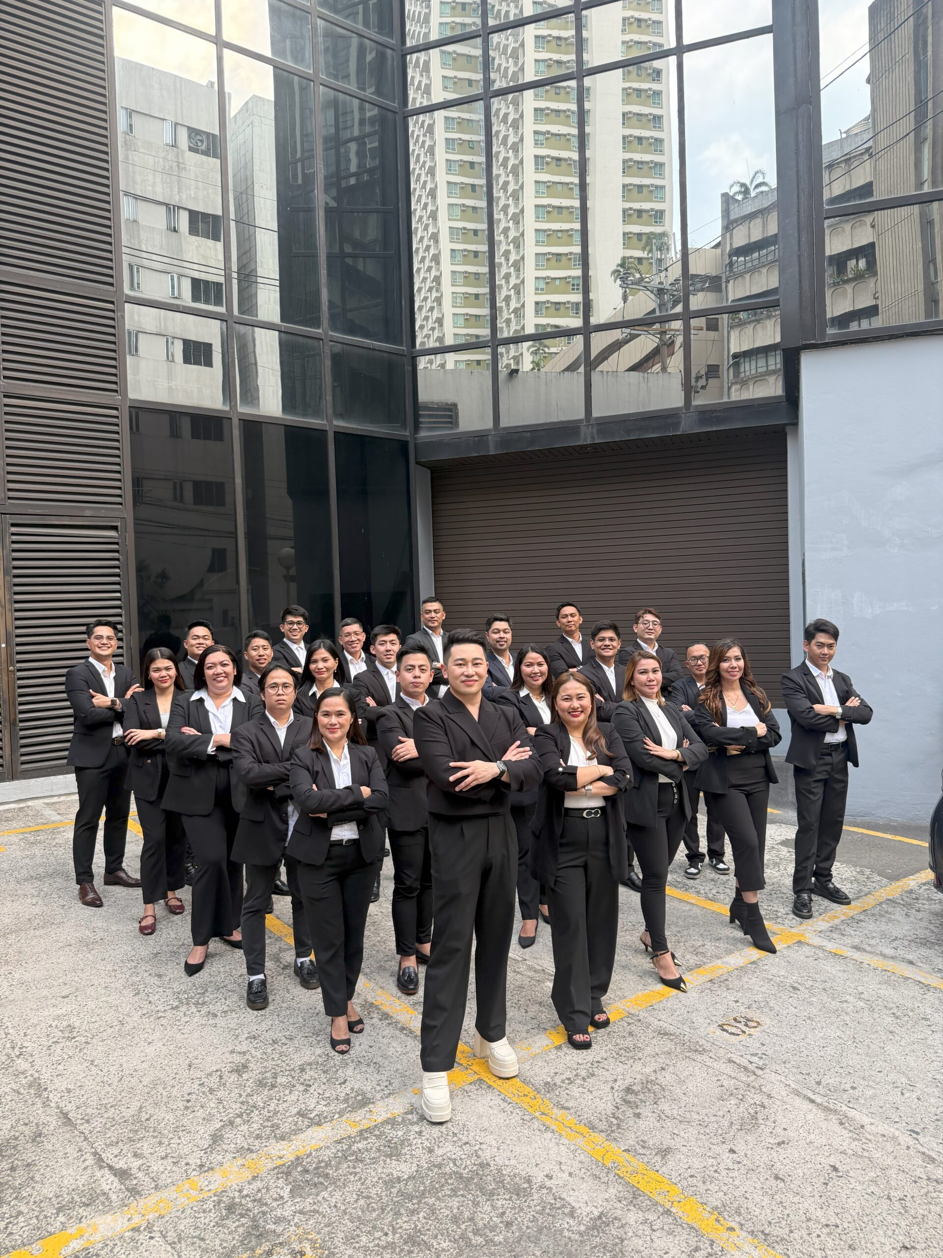 Meet the First Gen Z Filipino to Represent the PH in One of the World’s Biggest Insurance Events 2 Kenzo Gan Pru Life Team 2 scaled