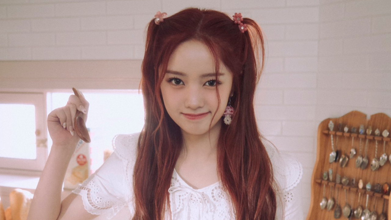 Get to Know the 4 Talented Filipino Idols from K-pop Groups UNIS and AHOF 2 UNIS Filipino K-pop idol Elisia Parmisano