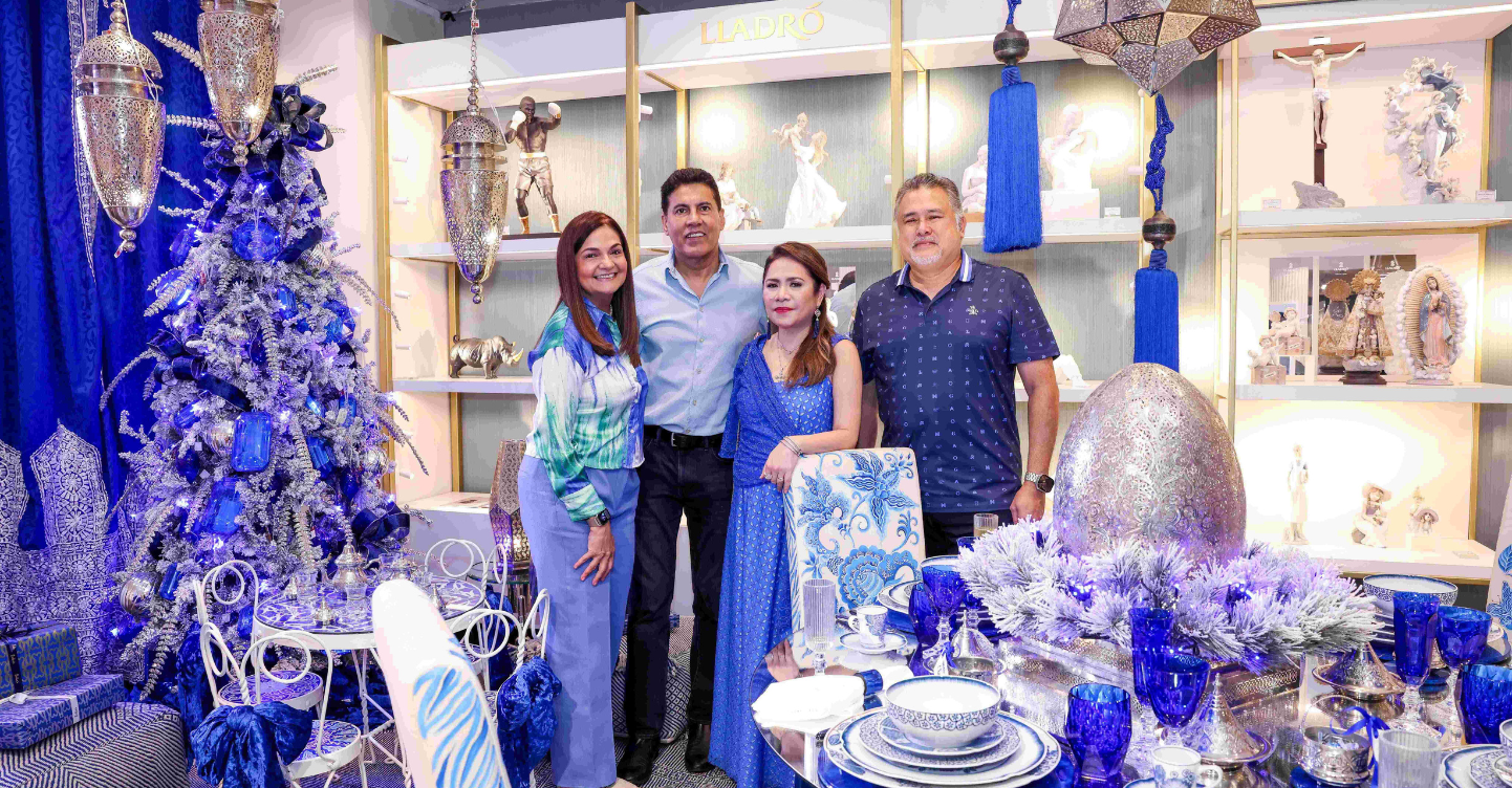 (L-R) Gina Mohnani, Ronnie Mohnani, Jia Estrella, and Gabby Estrella