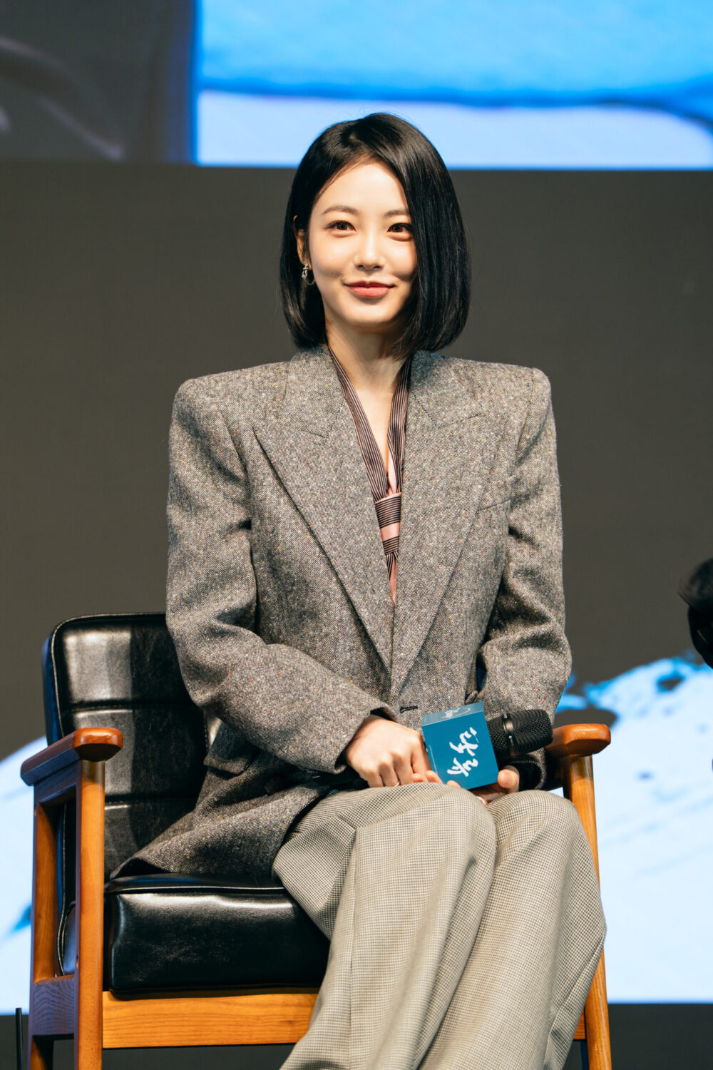 The Murky Stream Cast Shin Ye-eun
