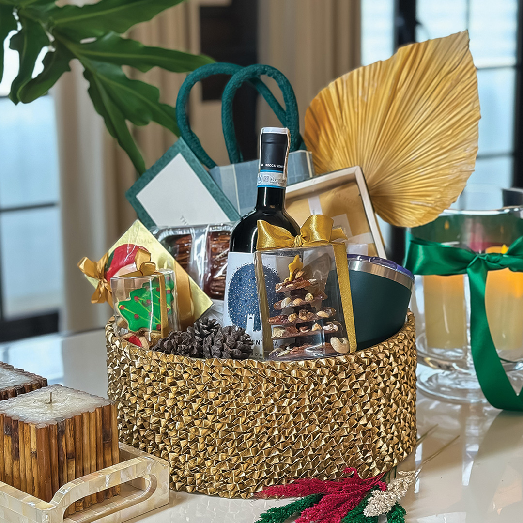 You Can Save Big on These Elegant Christmas Hampers—Here’s How 3 The Manila Hotel Premium Christmas Hamper