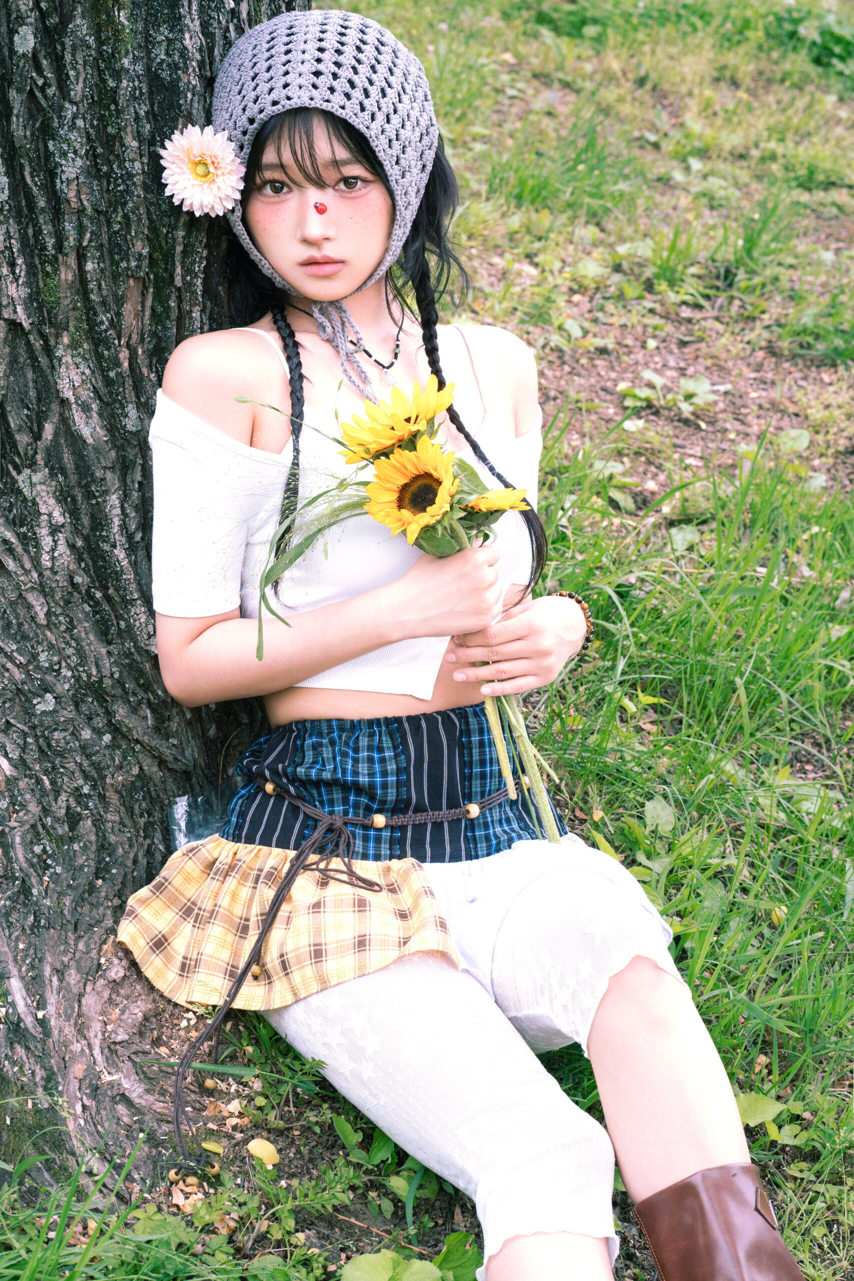 Update Your Playlists! Here Are 10 K-Indie Artists You Should Be Listening To 5 휘나Hwina scaled