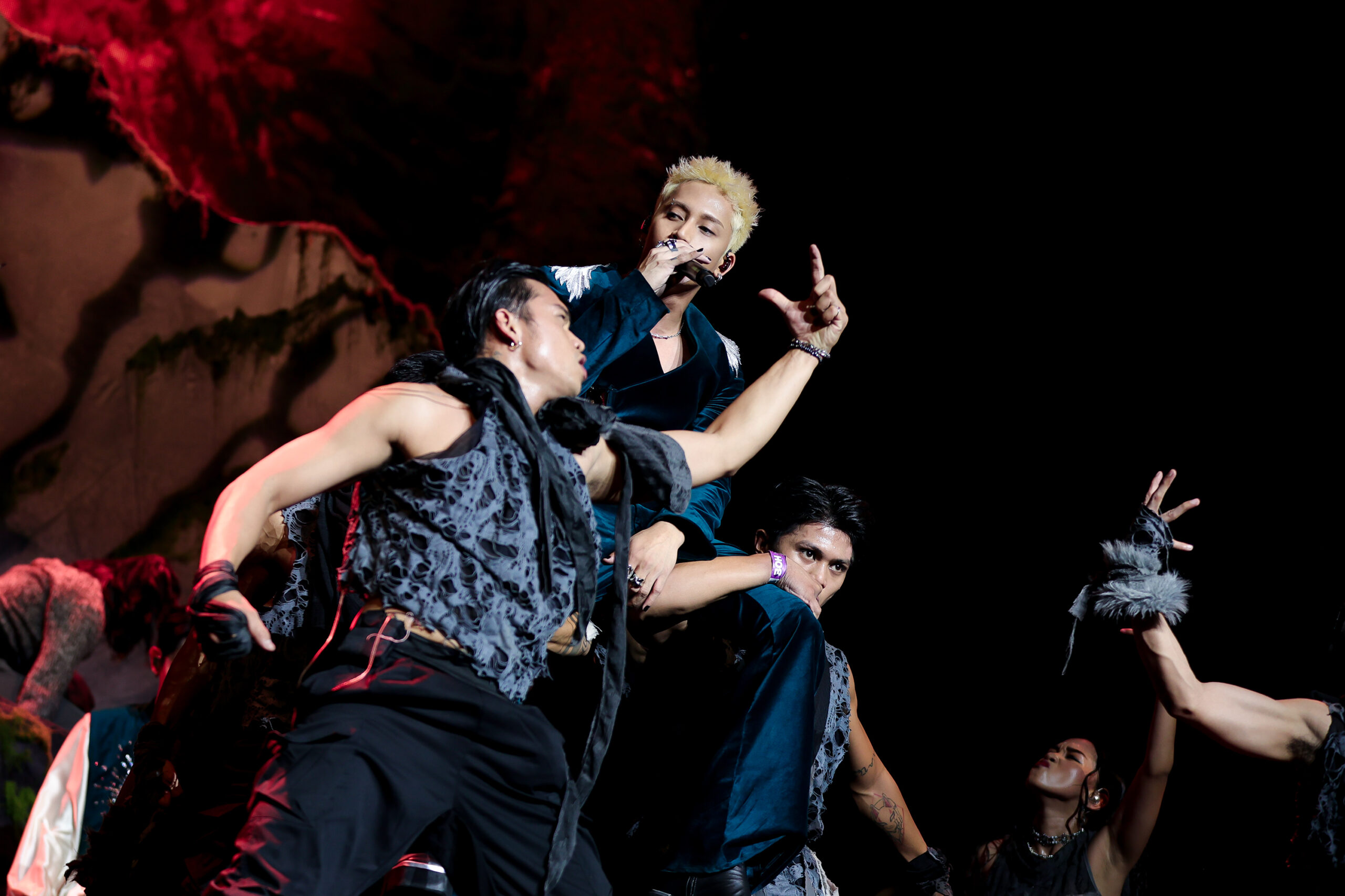 IN PHOTOS: SB19 Sparks Buzz With Teaser for “Simula at Wakas: Kickoff Concert Album” 2 SB19 Ken