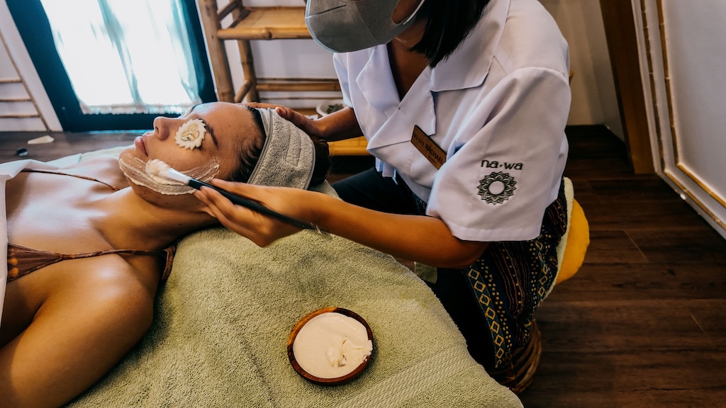 Nawa Wellness Launches Signature Filipino Retreats with Panatag 4 02D NAWA All Natural Facial Women