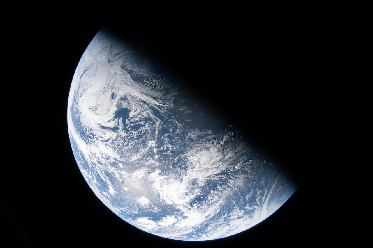 earth terminator line