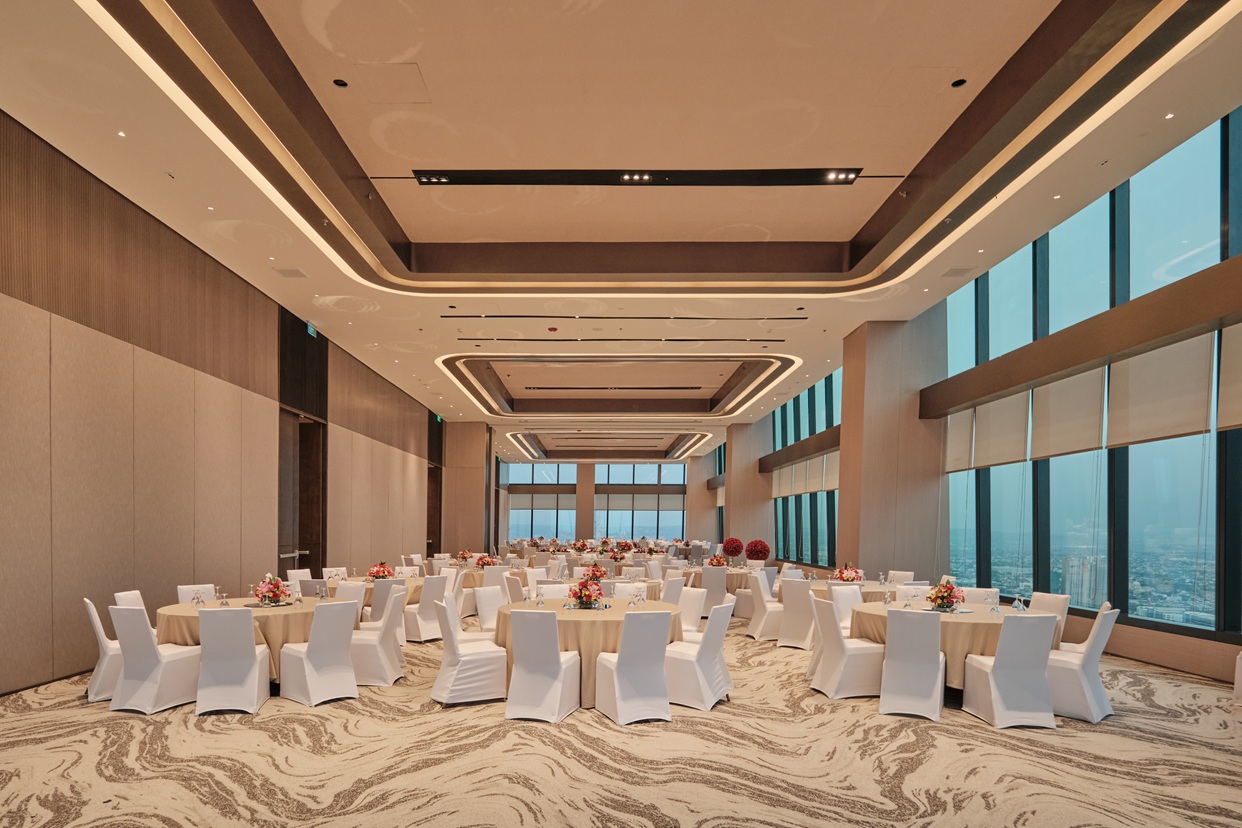 This New Ortigas Hotel Delivers Comfort Just Like Home—But Better 3 AC Hotel by Marriott