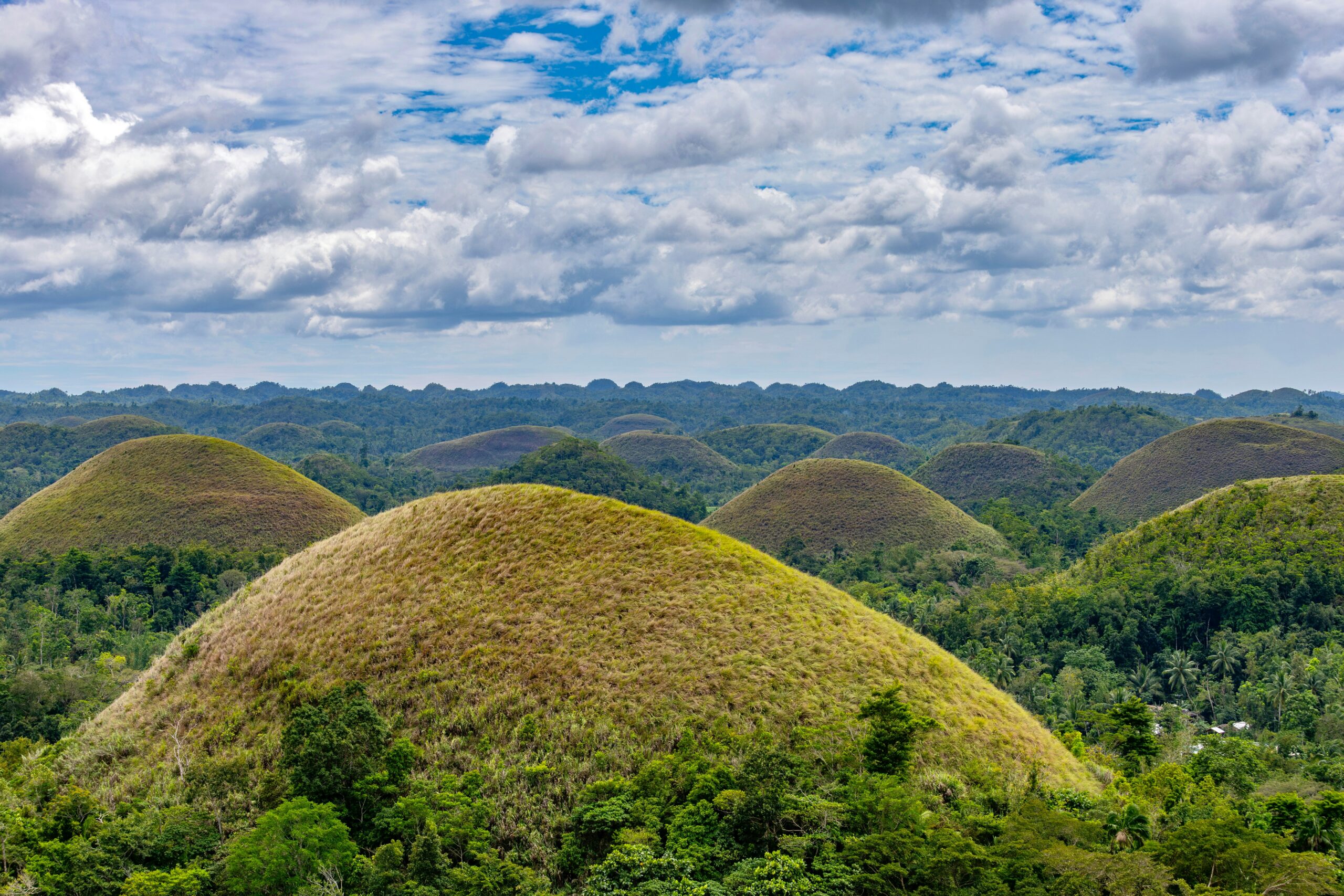 Weeklong Island Escapes? Where to Go Next if You’re Traveling via Cebu 3 Chocolate hills