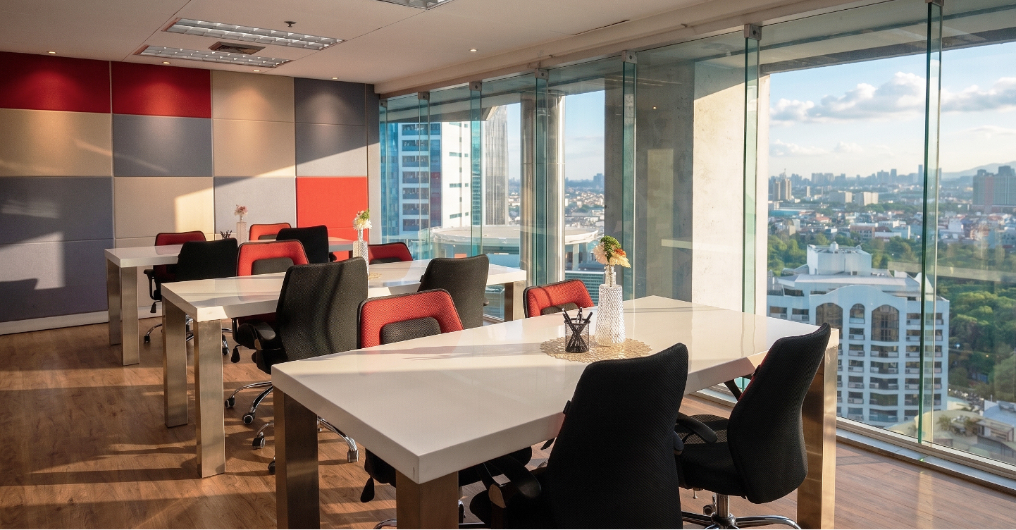 Work Smart: You Can Save Up to 50% on Flexible Workspaces With This Limited-Time Offer 1 vOffice