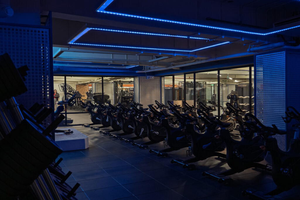 LOOK: This Huge New Gym in Makati Offers Memberships for as low as Php999! 5 Be Energized 1