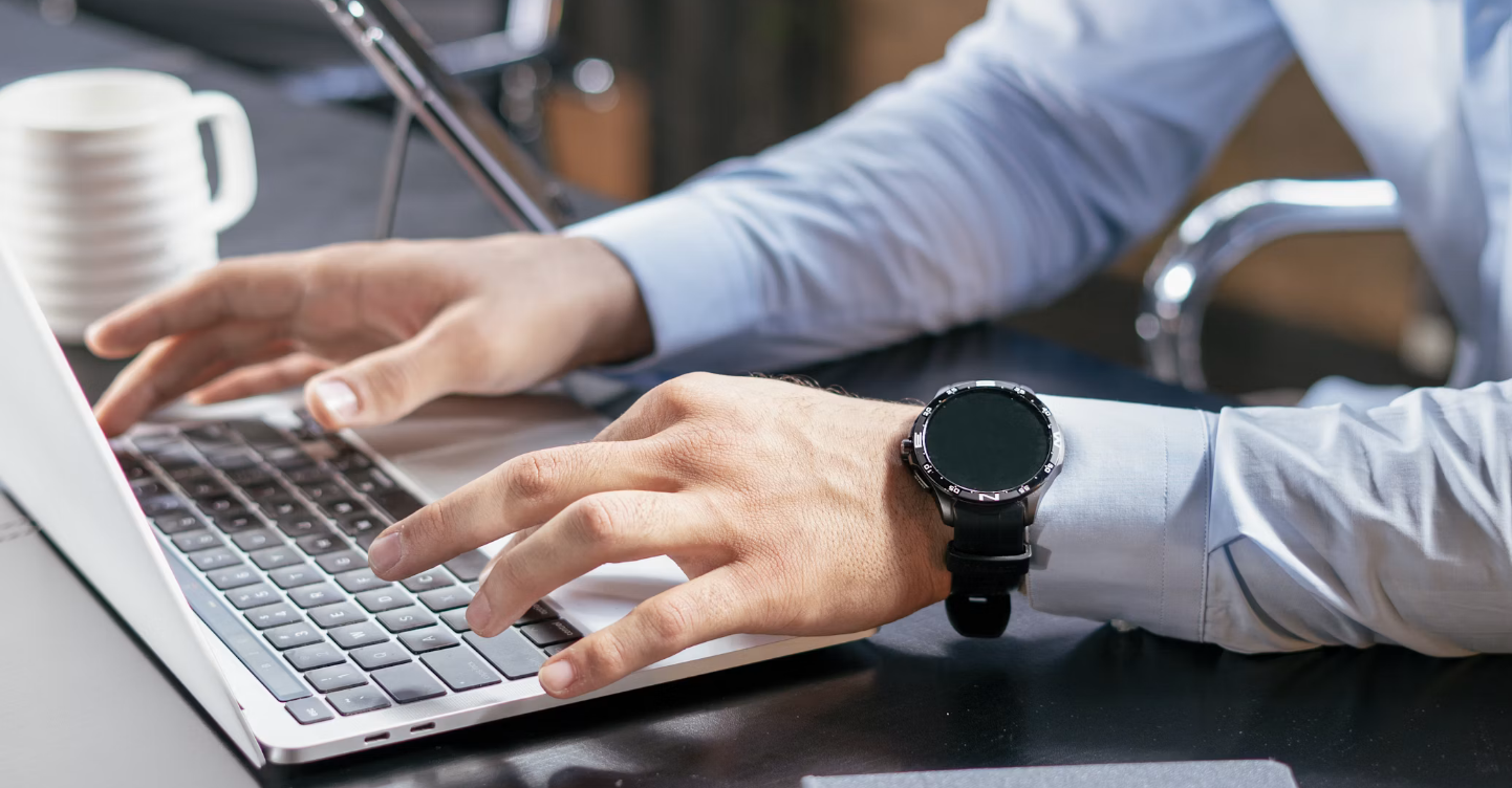 Micro-Credentials Could Help Graduates Land Higher Starting Salaries 1 Working / unsplash