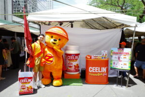 Ceelin’s CeeCee Bear and Scout at the Legazpi Sunday Market (Photos courtesy of Ceelin)