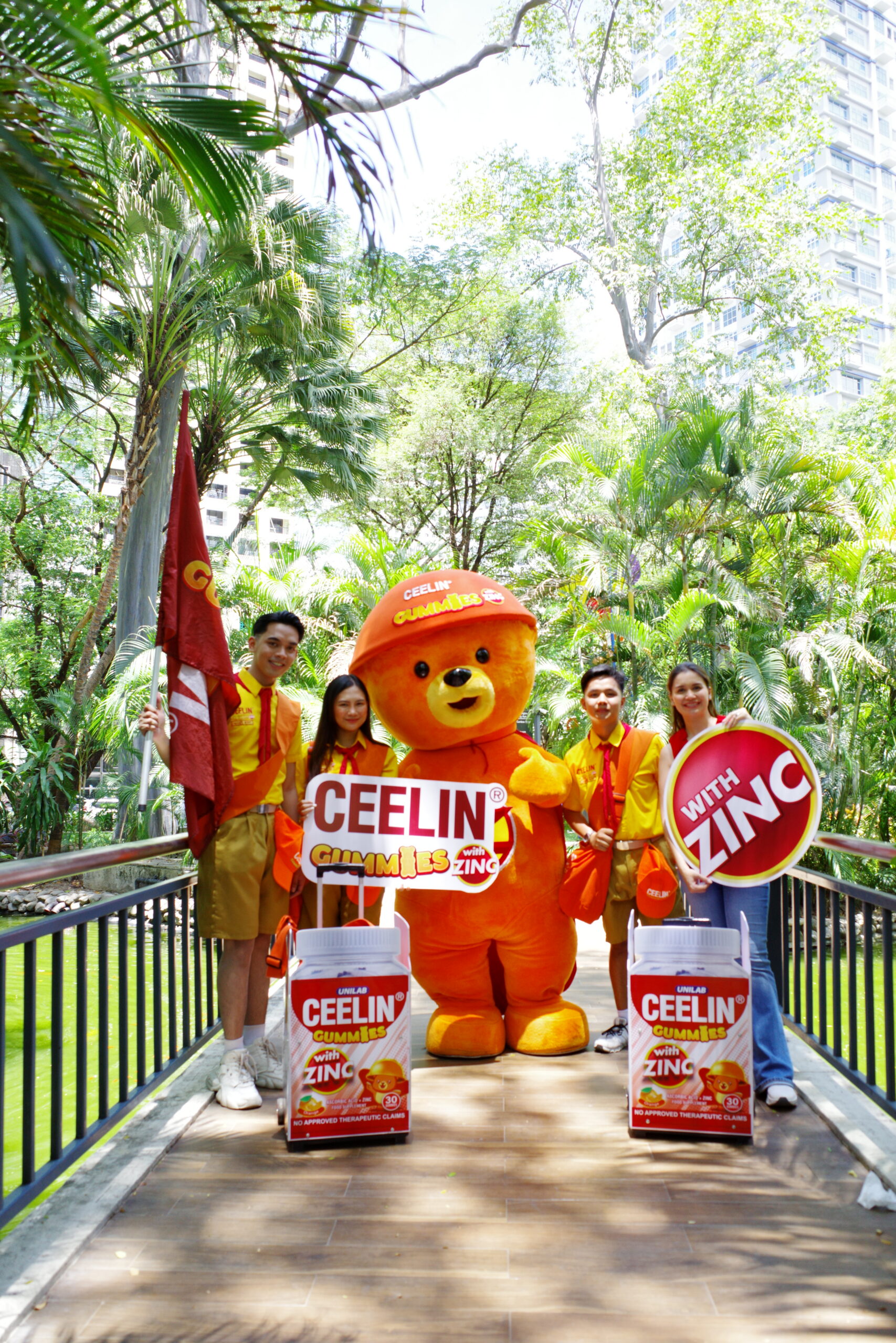 LOOK: Here’s Why This Cute Bear Took Over Legazpi Sunday Market 2 Nadine Samonte with CeeCee Bear and Ceelin Scouts at the Legazpi Sunday Market(Photo courtesy of Ceelin)
