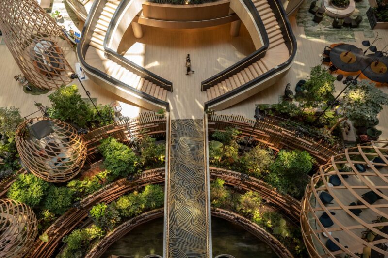 Singapore's Pioneering 'Garden-in-a-Hotel' Earns Top Global Hospitality and Travel Accolades 1 PARKROYAL COLLECTION Marina Bay, Singapore