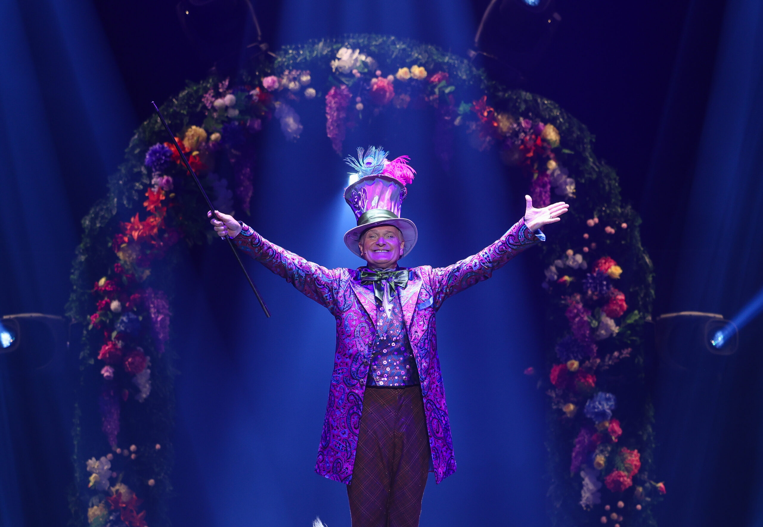 “Cirque Alice” and “The Play That Goes Wrong” Head to Manila 3 GMG Productions