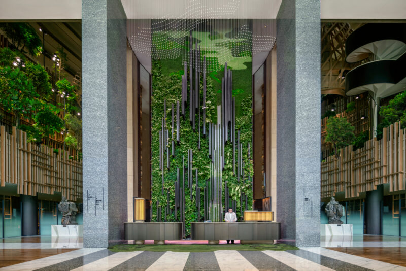 Singapore's Pioneering 'Garden-in-a-Hotel' Earns Top Global Hospitality and Travel Accolades 2 PARKROYAL COLLECTION Marina Bay, Singapore