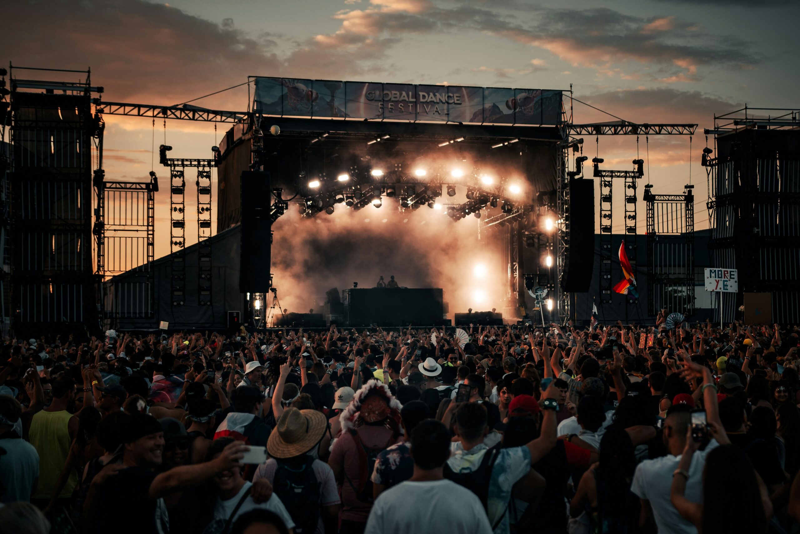 Attending a Concert This Month? Here Are 5 Easy Ways to Have the Best Experience and Avoid the Stress 2 Collin Lloyd