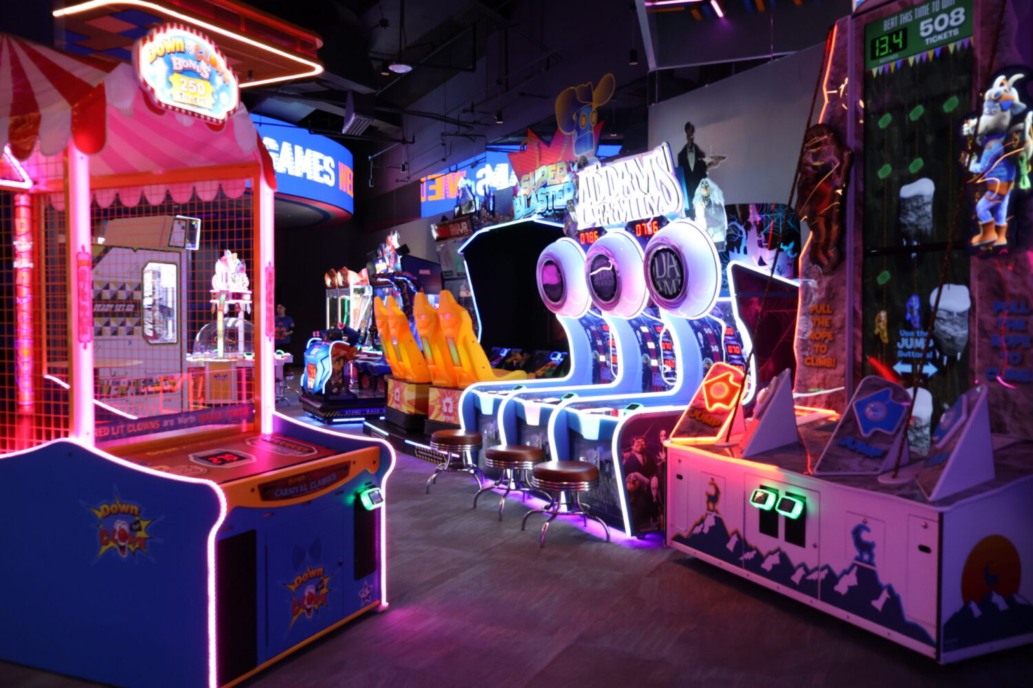 Dave & Buster's Philippines: A Great Place to Level Up Your Gatherings 1 Dave & Buster's Philippines Arcade